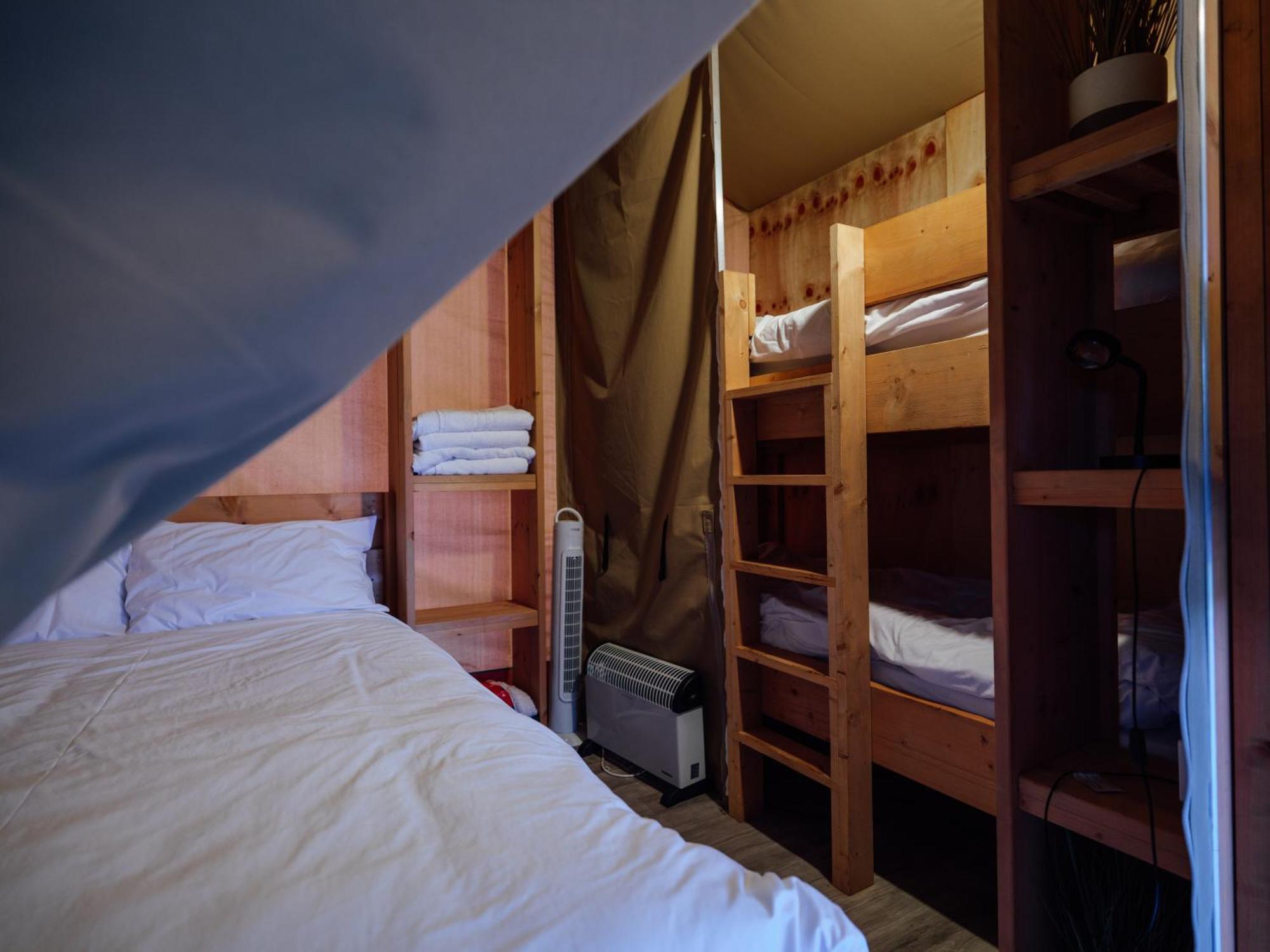 Sunset Retreats Safari Tent Ombersley Екстер'єр фото